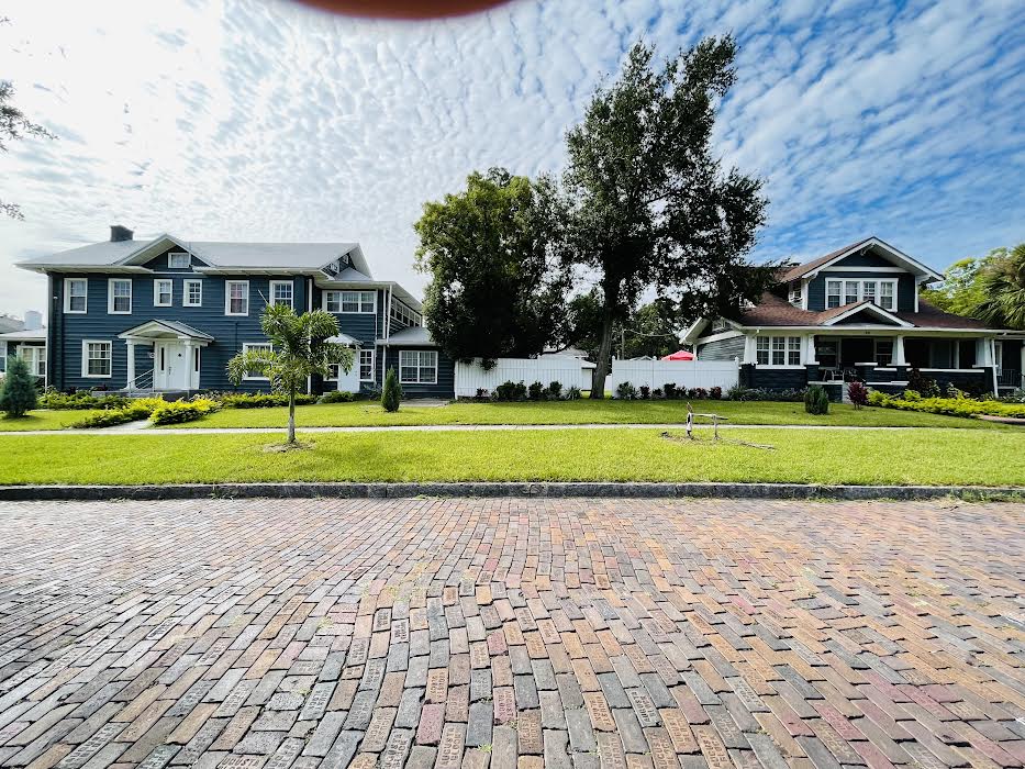 Azalea Manor